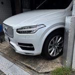 ボルボ VOLVO XC90 T6 バッテリー 交換 費用 値段 価格 位置 場所