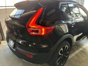 ボルボ VOLVO XC40 バッテリー 交換 費用 値段 価格 位置 場所